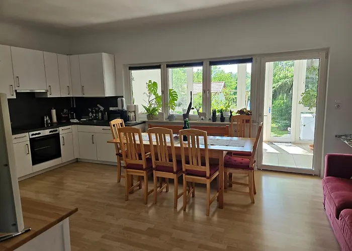 Apartment Moni In Lutzmannsburg, 1 Km Von Der Sonnentherme Entfernt - Apartment Mit 3 Schlafzimmern
